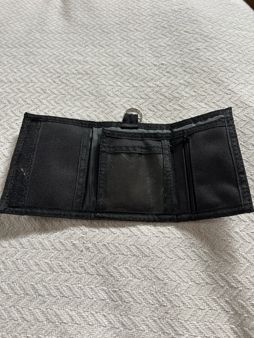 Pokemon Wallet - Picture 3 of 3